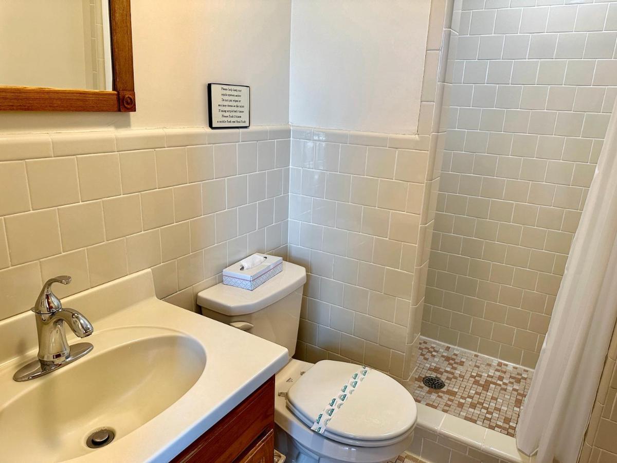 Rose Farm Inn New Shoreham Bagian luar foto