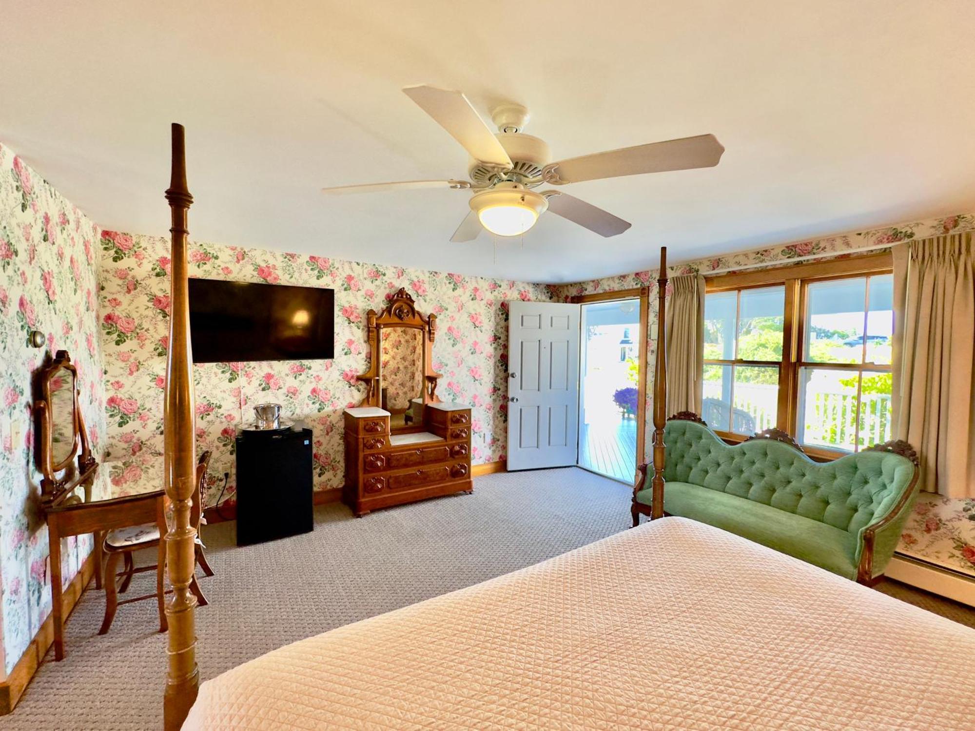 Rose Farm Inn New Shoreham Bagian luar foto